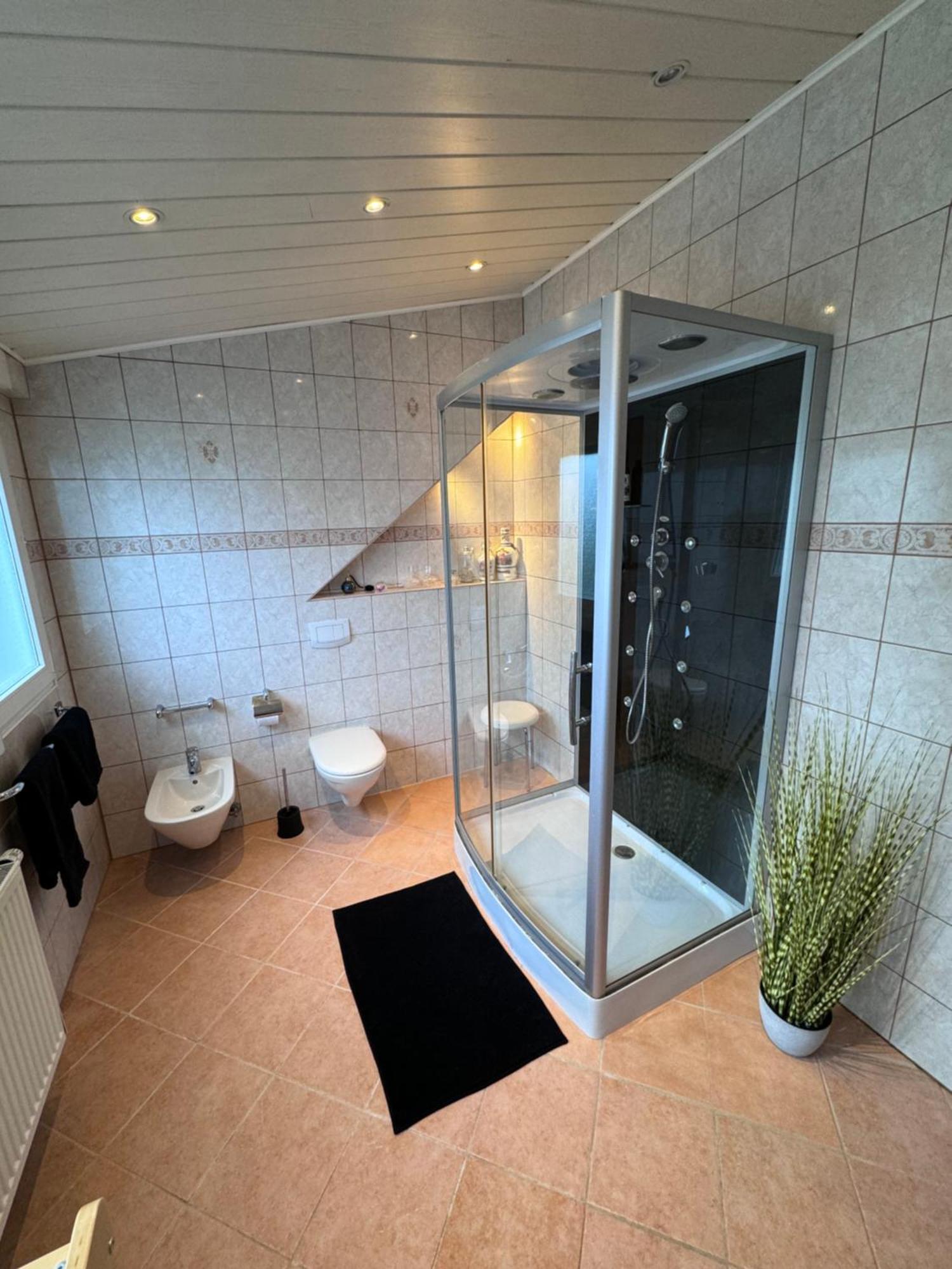 Casa Italia Apartment Оберасбах Екстериор снимка